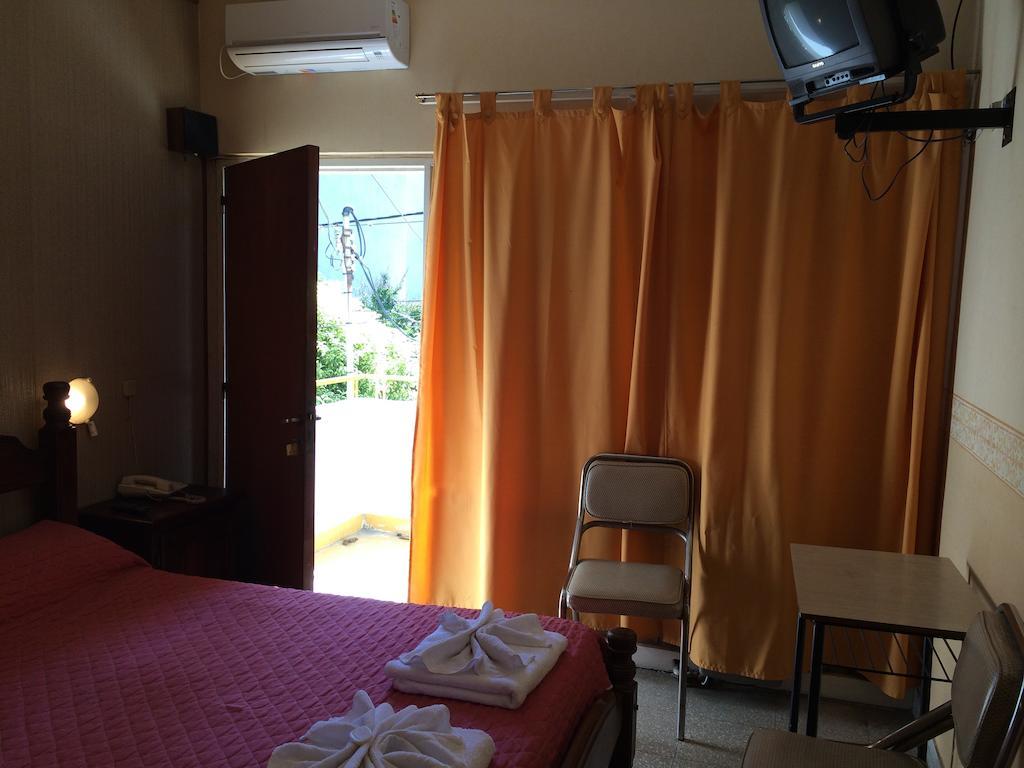 Hotel Cordoba Villa Carlos Paz Eksteriør billede