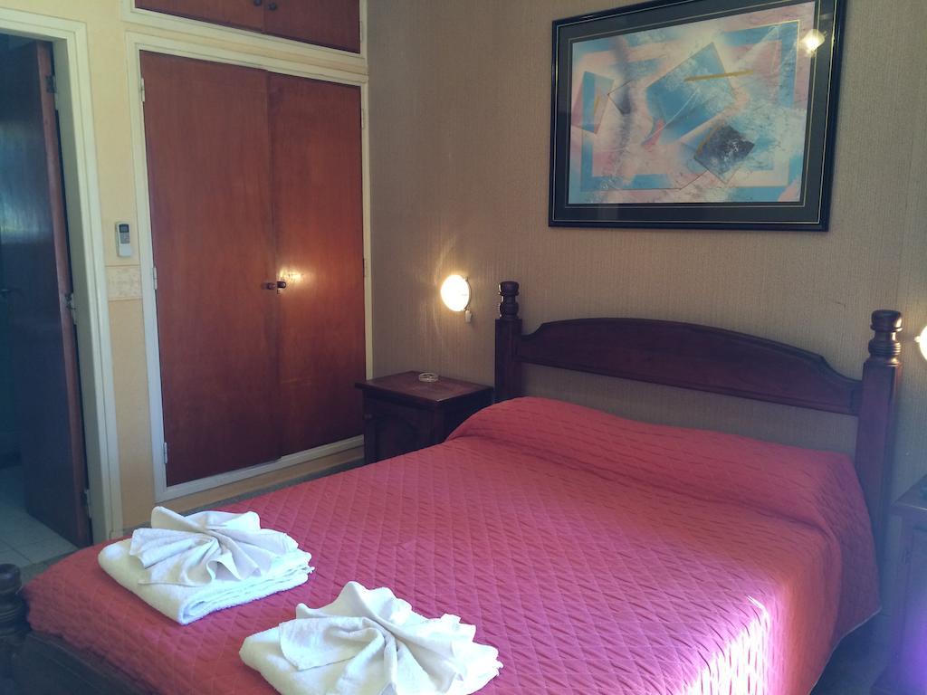 Hotel Cordoba Villa Carlos Paz Værelse billede